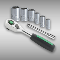 Ratchets, sockets and accessories